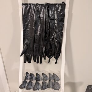 🖤  6 Pairs of Heart Shaped Glasses & Two Pairs Of Black Long Gloves